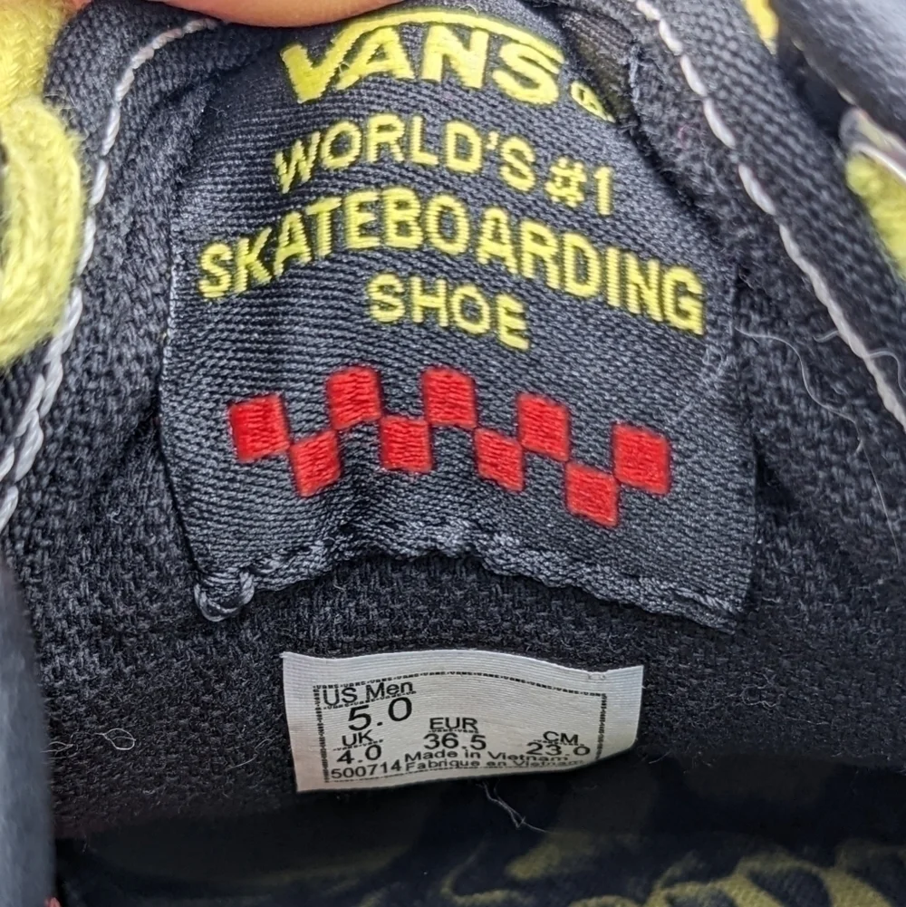 Vans SpongeBob Gigliotti Skateboarding Shoe Sneaker 5 Men